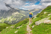 Hiken in de Alpen of Pyreneeën: hoogteverschillen en indrukwekkende natuur